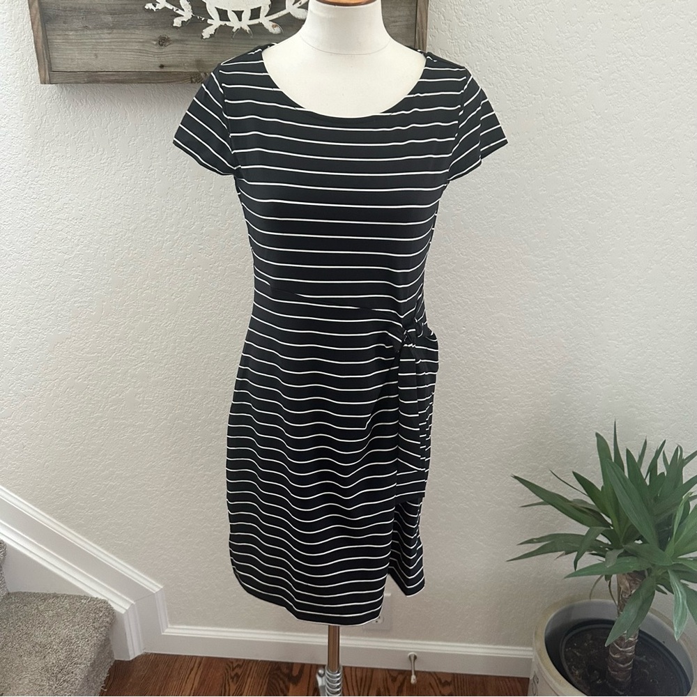 Talbots Black and White Striped Stretch knit Dress size M Petite NWTโ